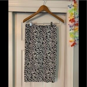 Black and White Stretch Pencil Skirt Size Small